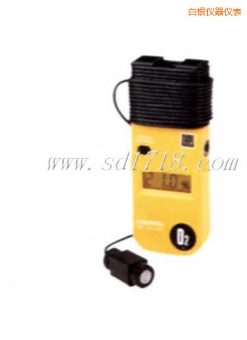 ���y����z�y�x